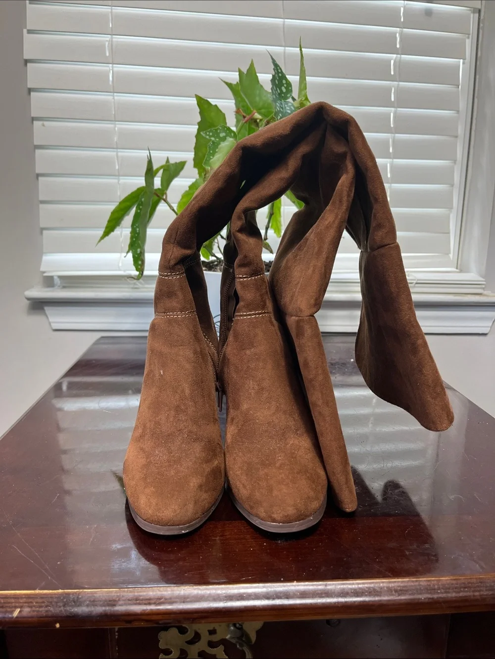 Jasmin  Brown Suede Women's Knee-High Boots size 5.5 m